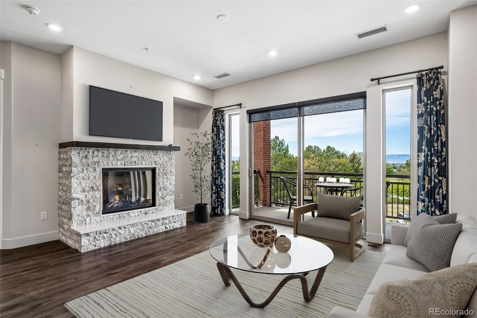 4885 S Monaco Street Denver CO 80237