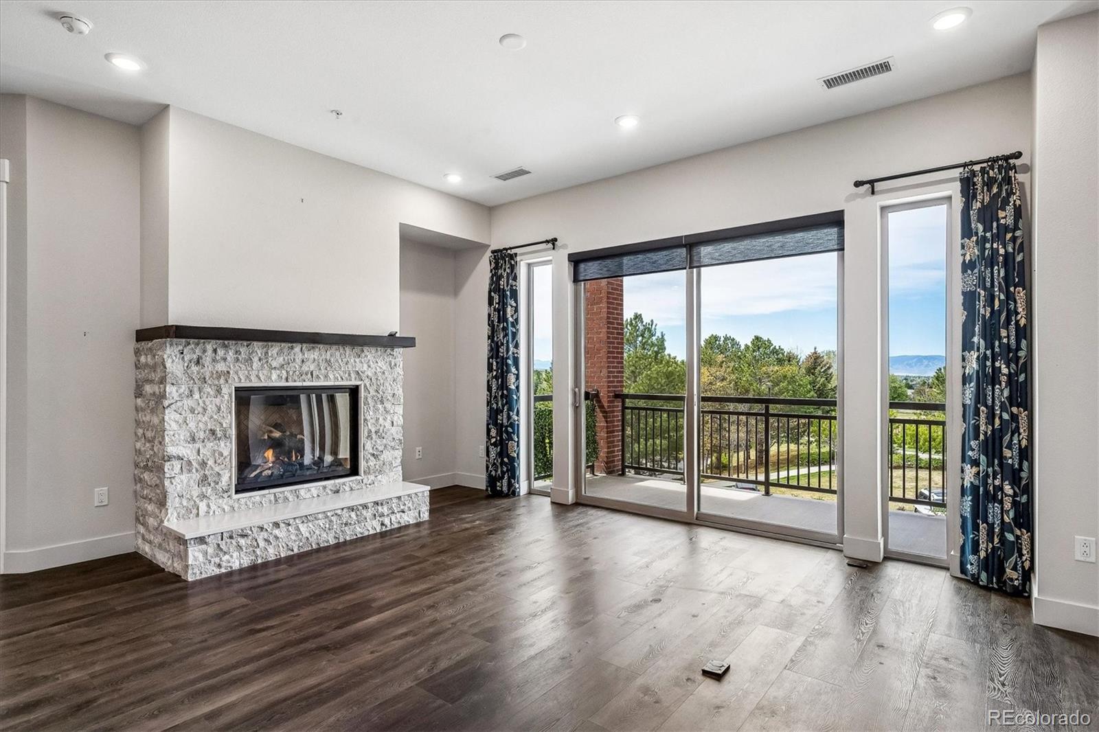 4885 S Monaco Street Denver CO 80237