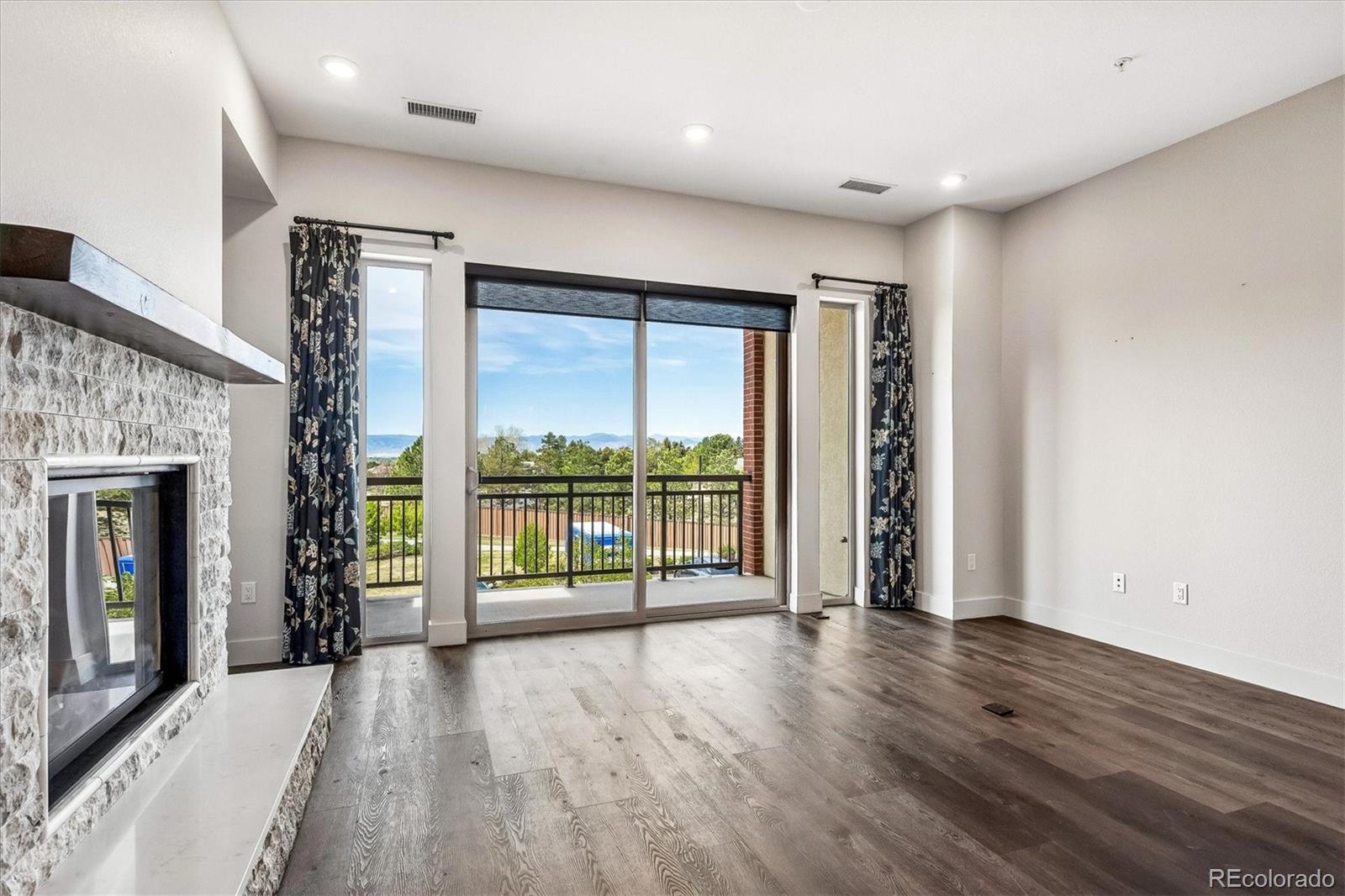 4885 S Monaco Street Denver CO 80237