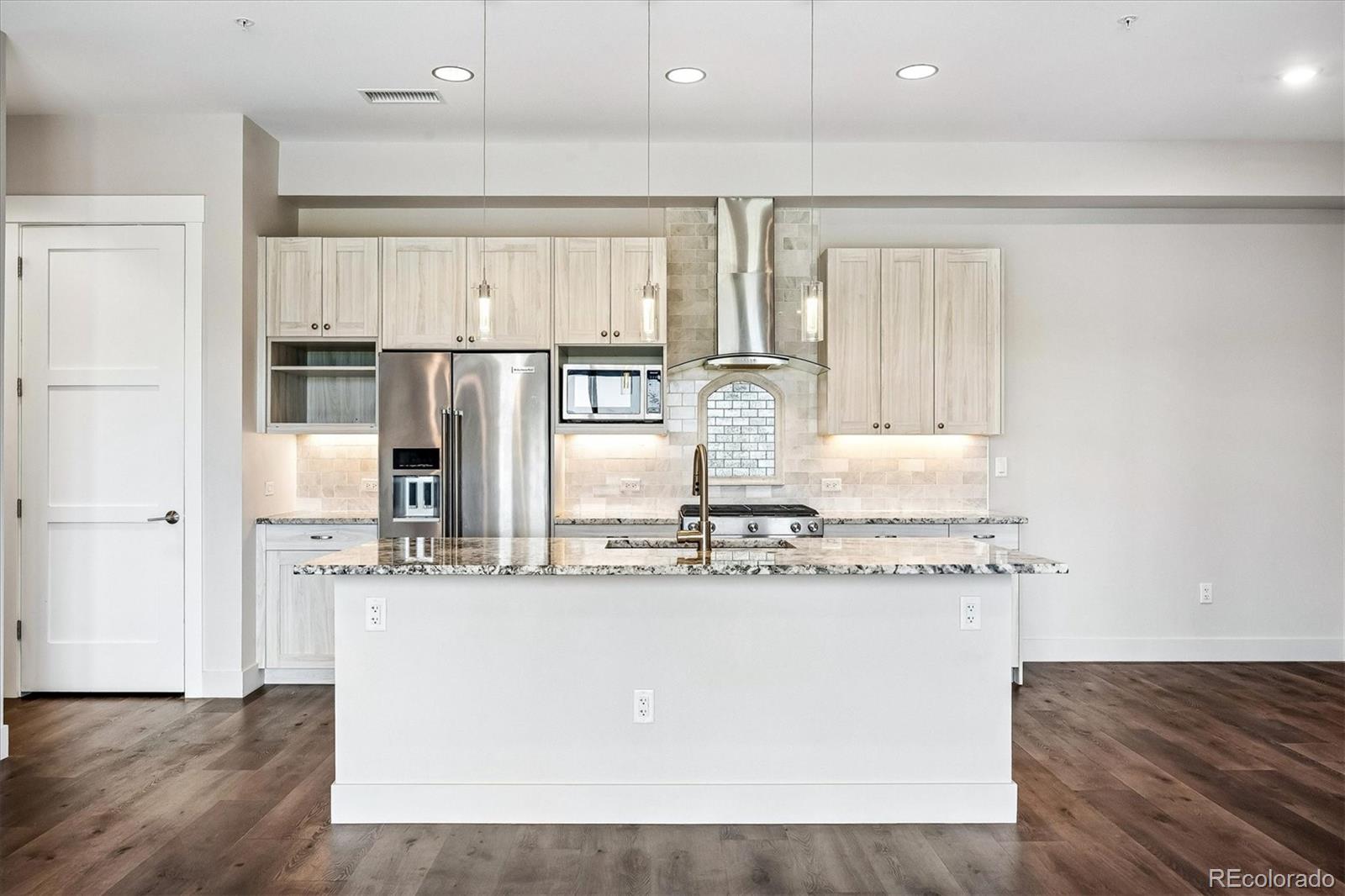 4885 S Monaco Street Denver CO 80237
