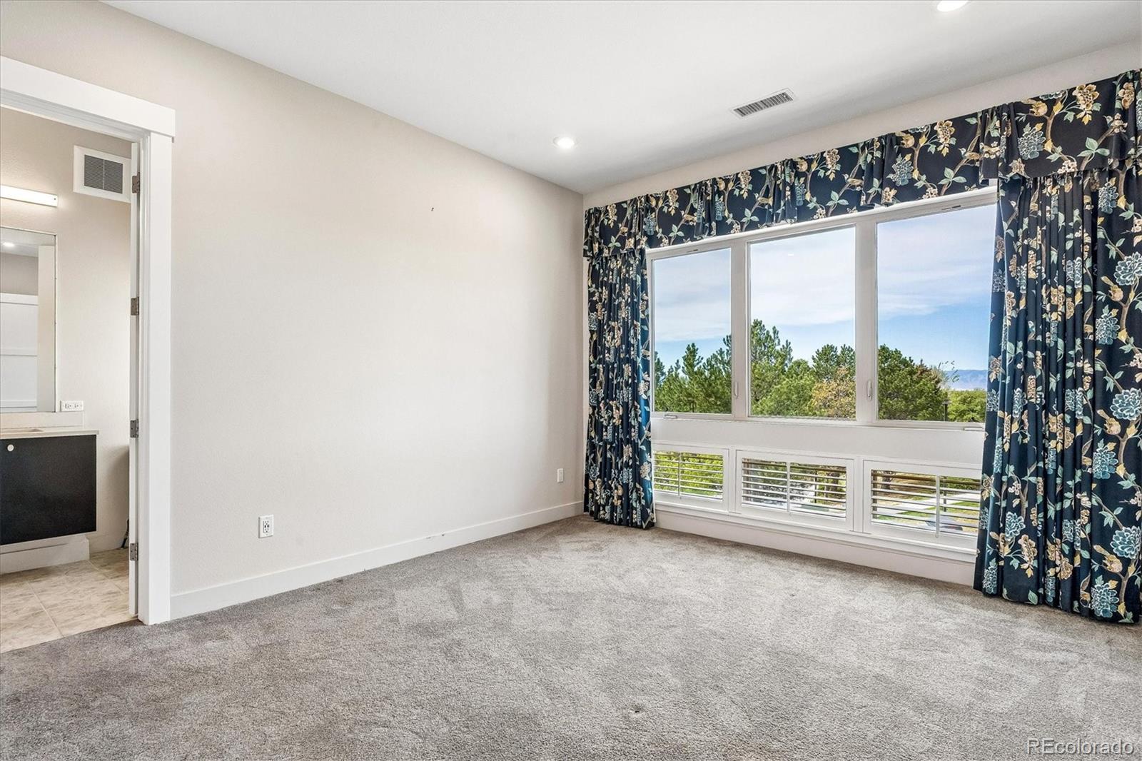 4885 S Monaco Street Denver CO 80237