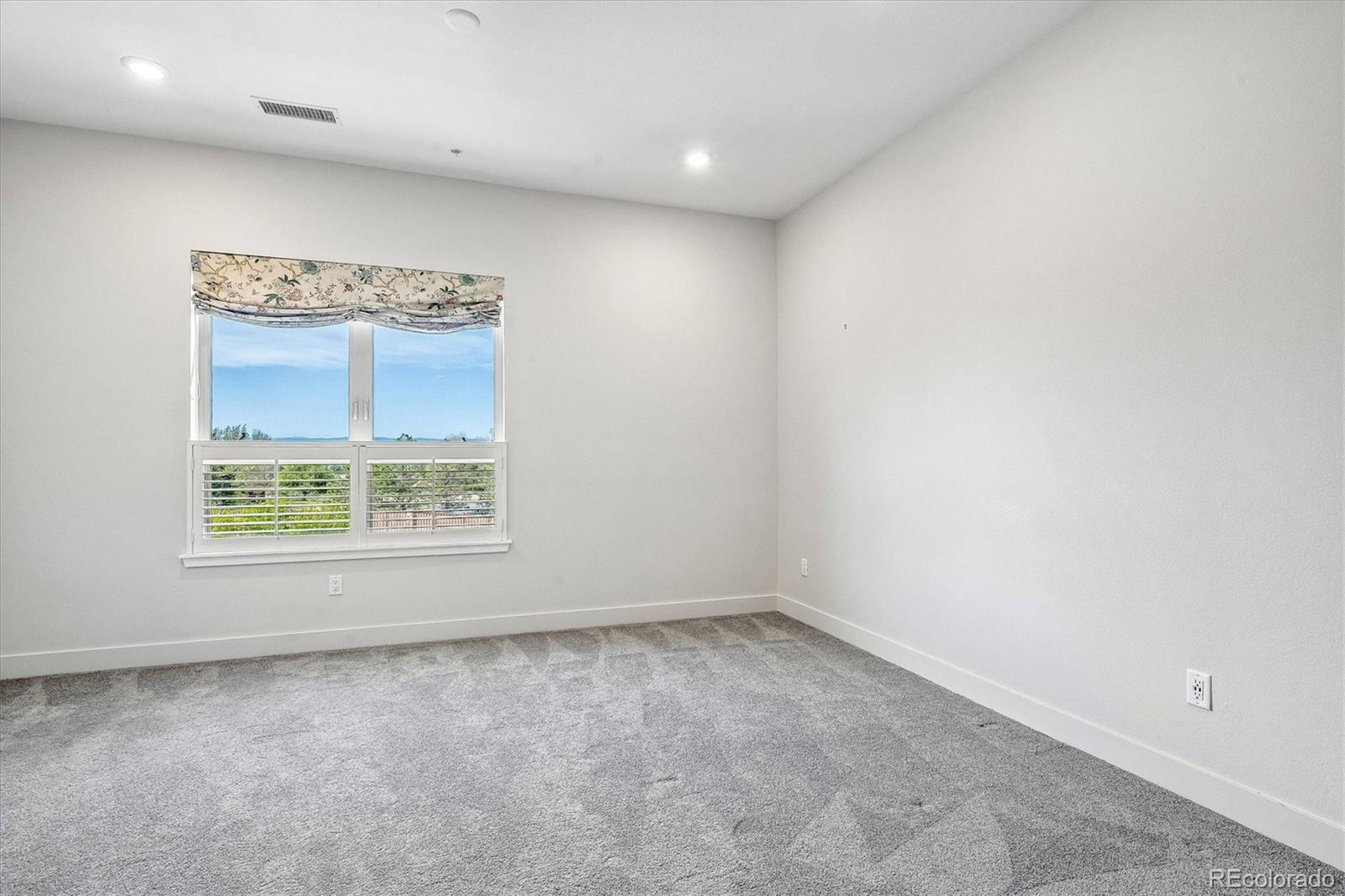 4885 S Monaco Street Denver CO 80237
