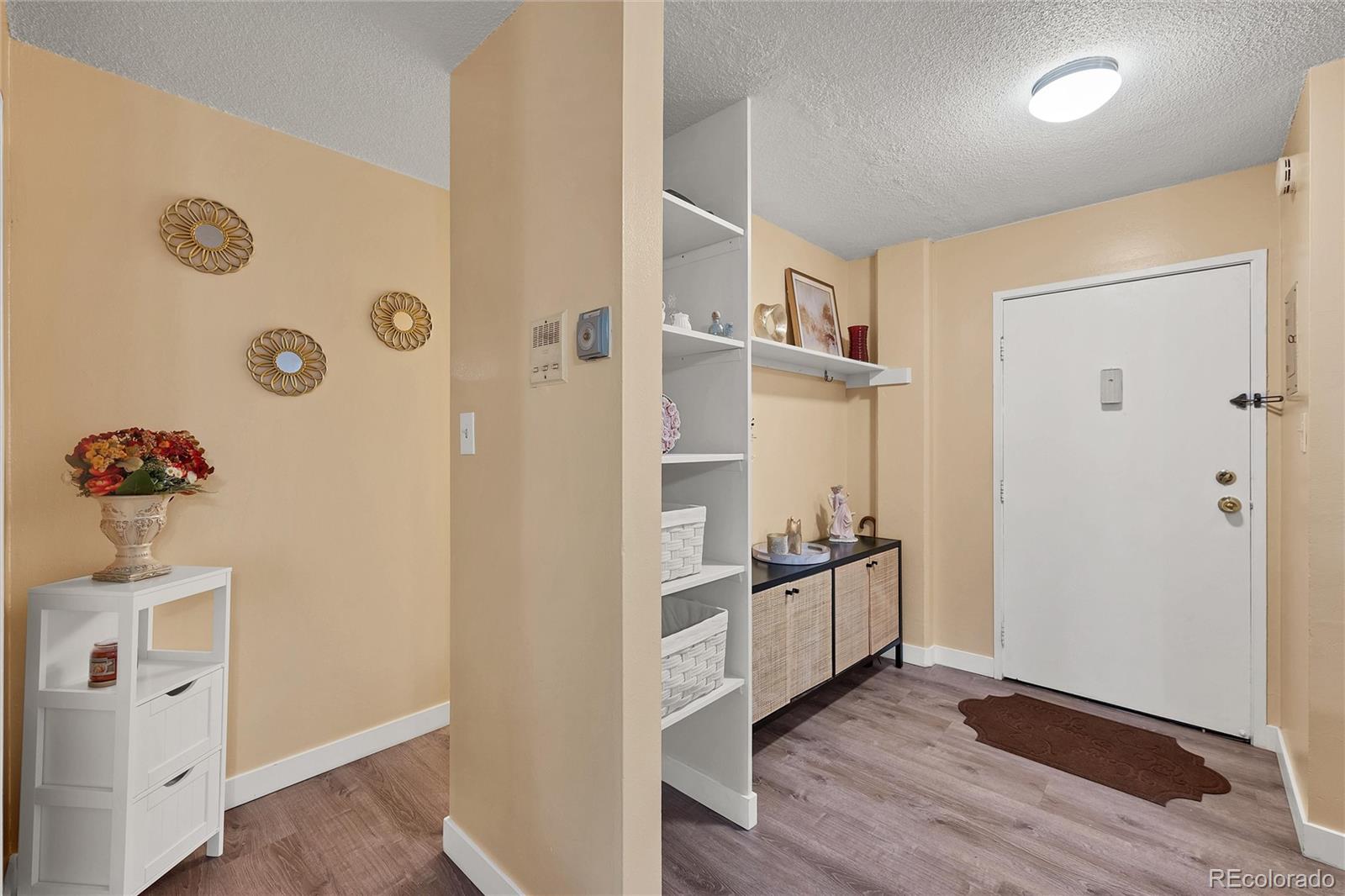 2281 S Vaughn Way Aurora CO 80014