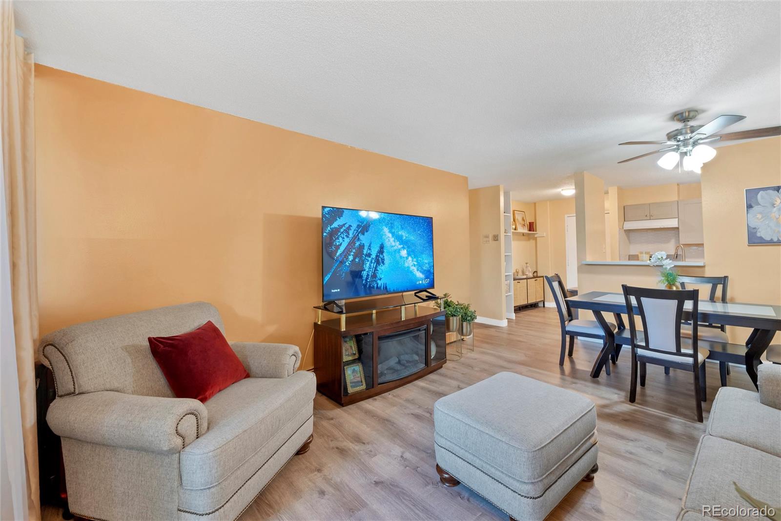 2281 S Vaughn Way Aurora CO 80014