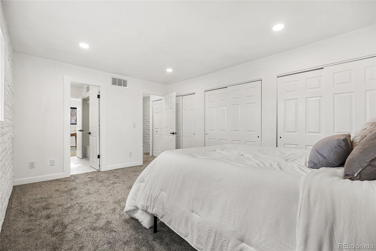 1060 S Parker Road Denver CO 80231