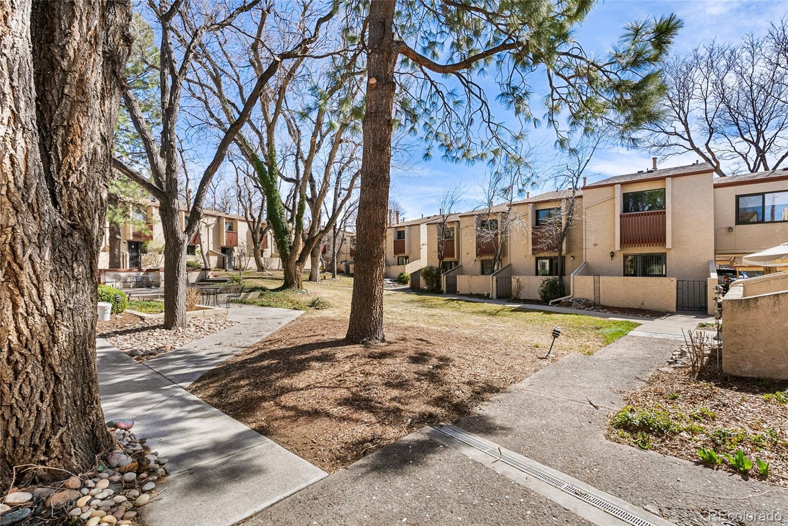 1060 S Parker Road Denver CO 80231