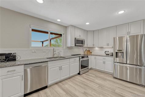 5427 S Quatar Court Aurora CO 80015