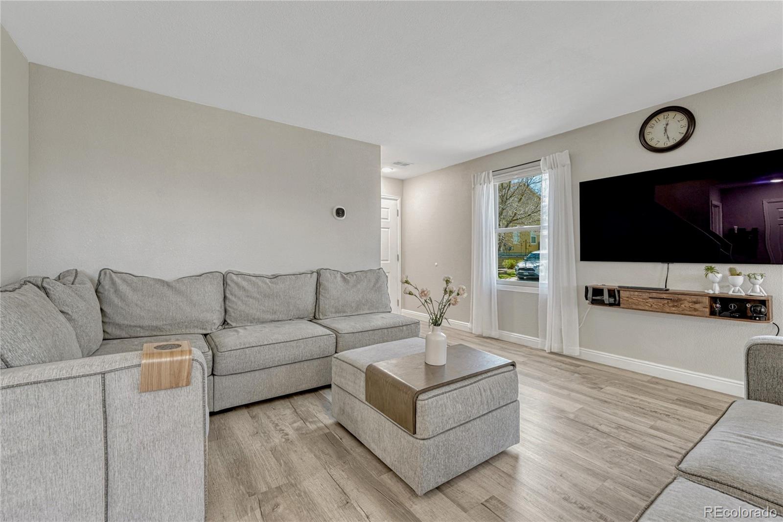 5427 S Quatar Court Aurora CO 80015