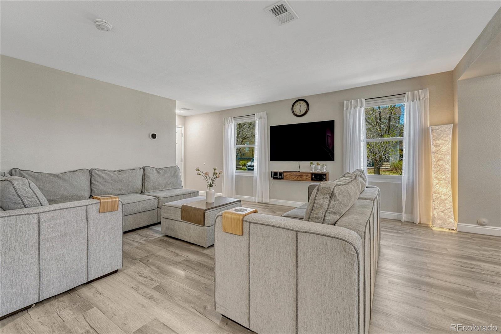 5427 S Quatar Court Aurora CO 80015