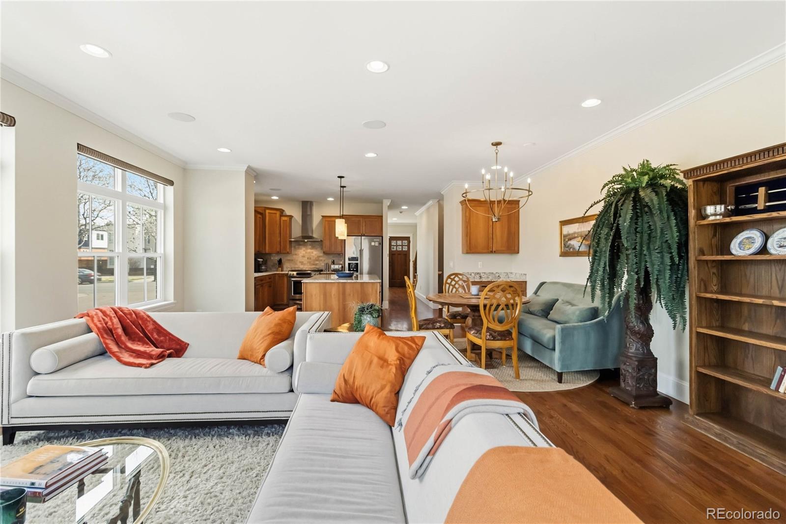 1901 S Logan Street Denver CO 80210
