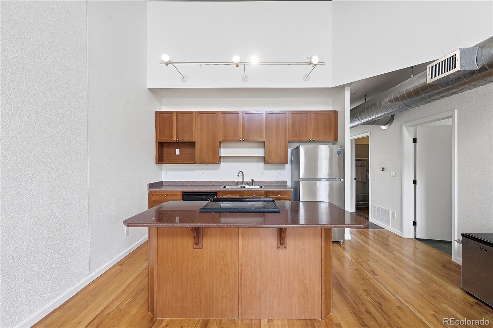 220 Roslyn Street Denver CO 80230