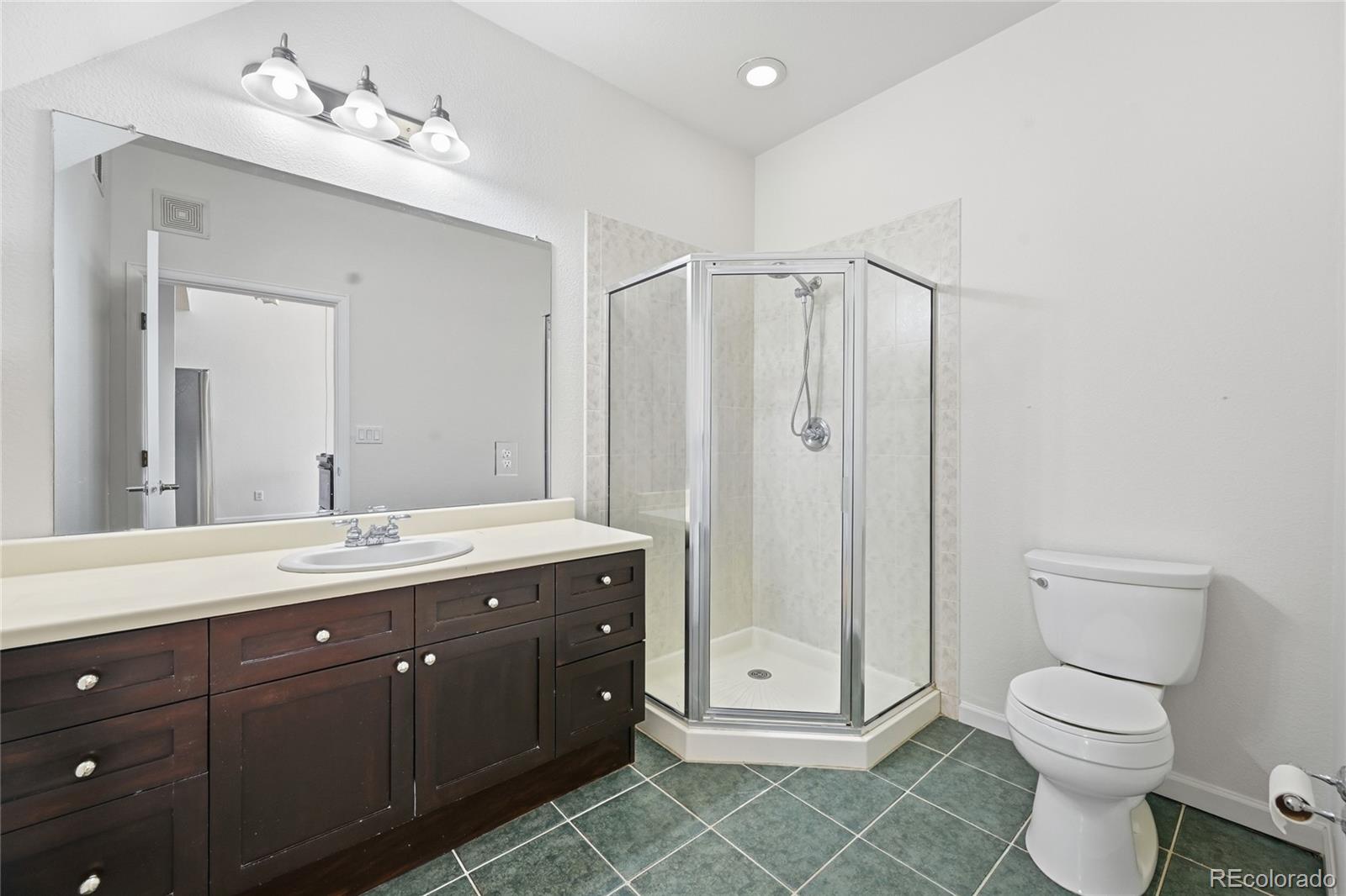 220 Roslyn Street Denver CO 80230