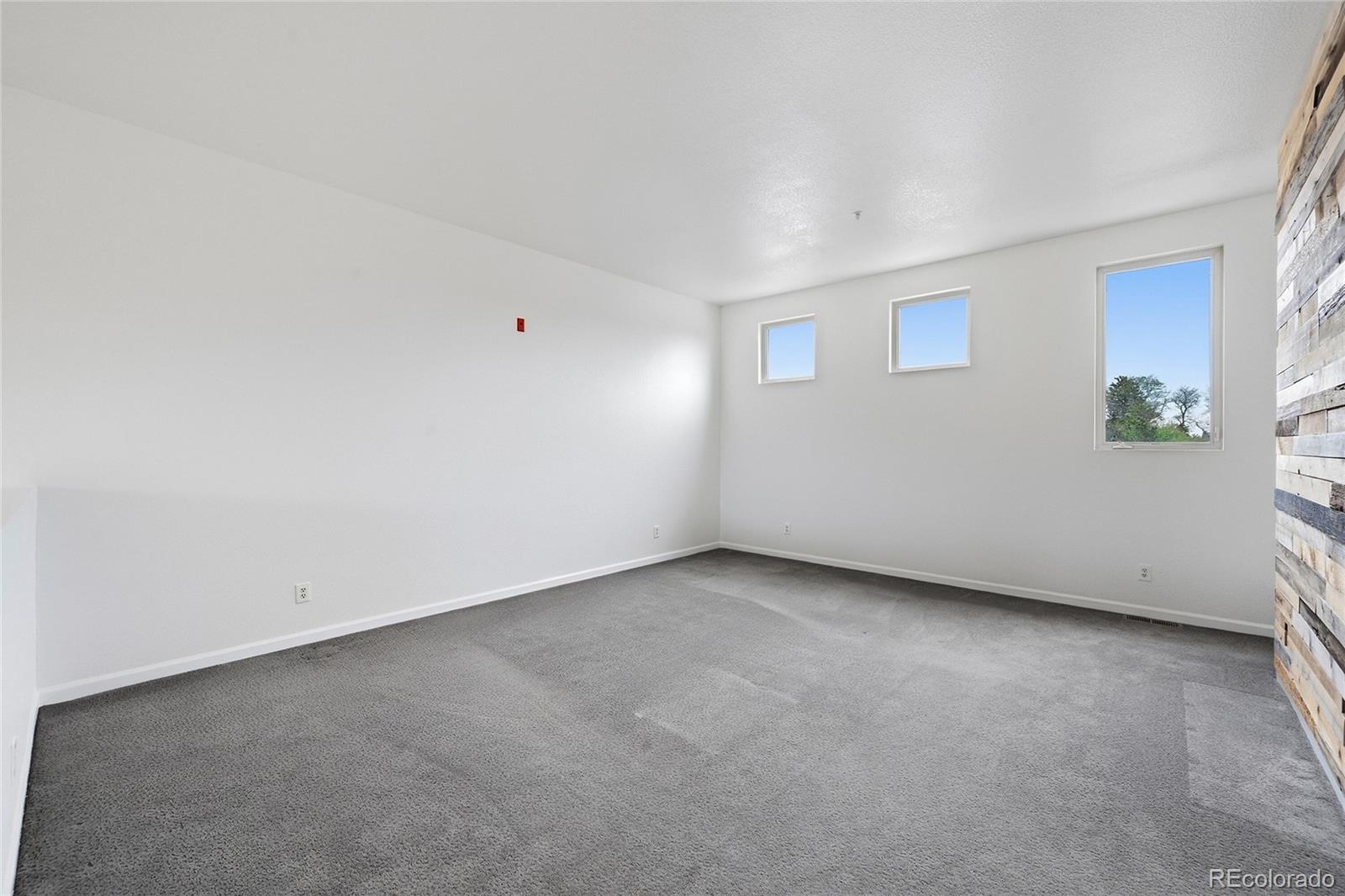 220 Roslyn Street Denver CO 80230