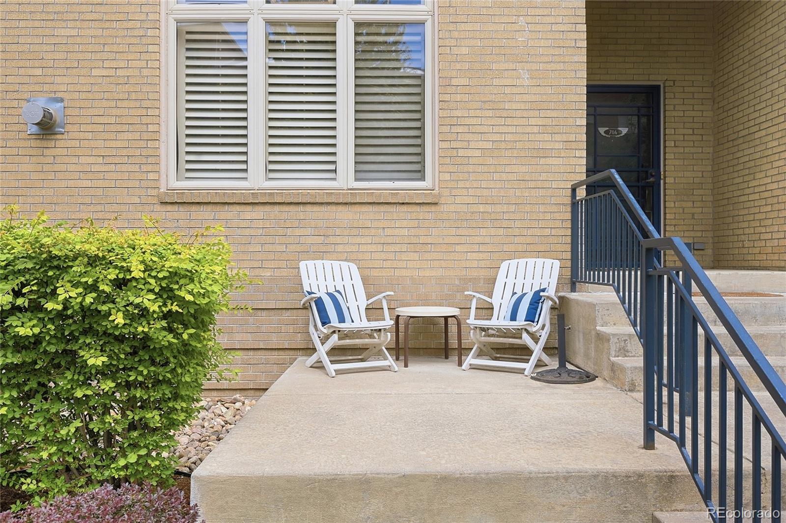 220 Roslyn Street Denver CO 80230