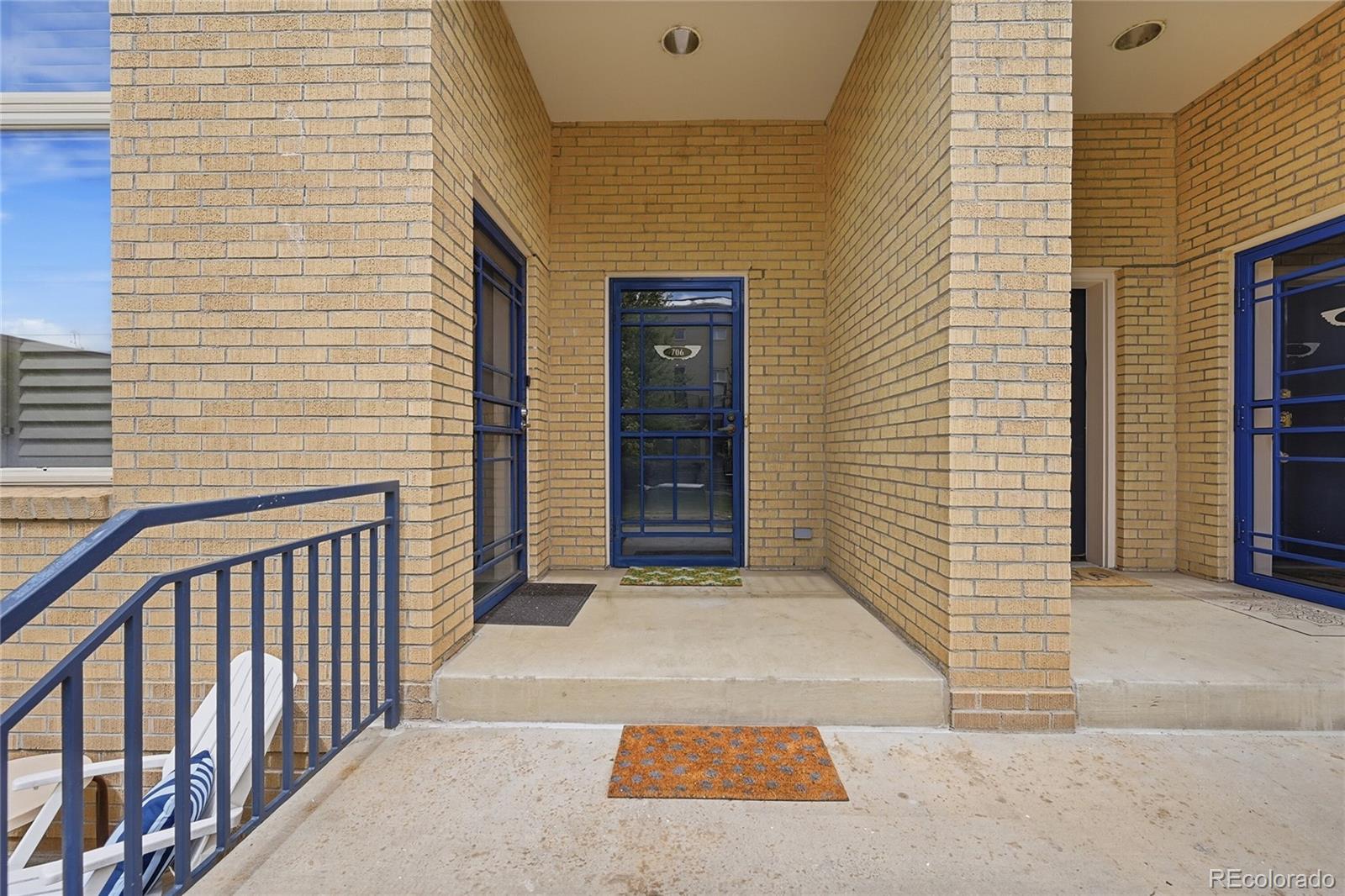 220 Roslyn Street Denver CO 80230