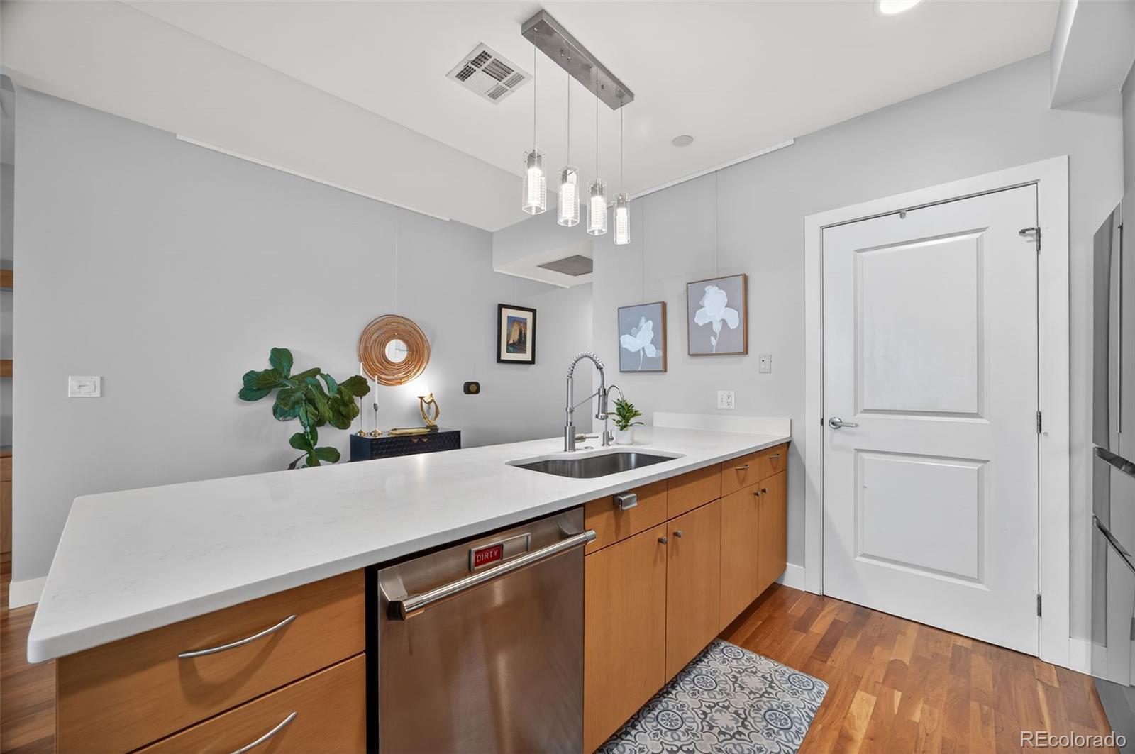 2001 Lincoln Street Denver CO 80202