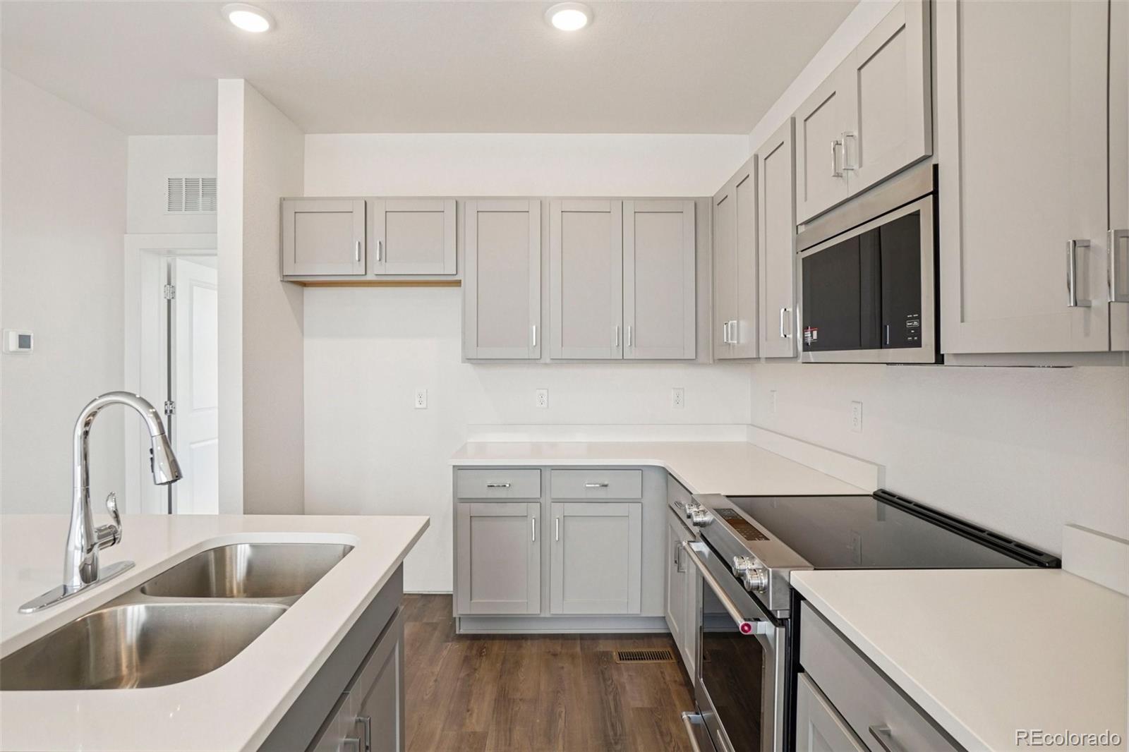 5433 N Eaton Park Way Aurora CO 80019