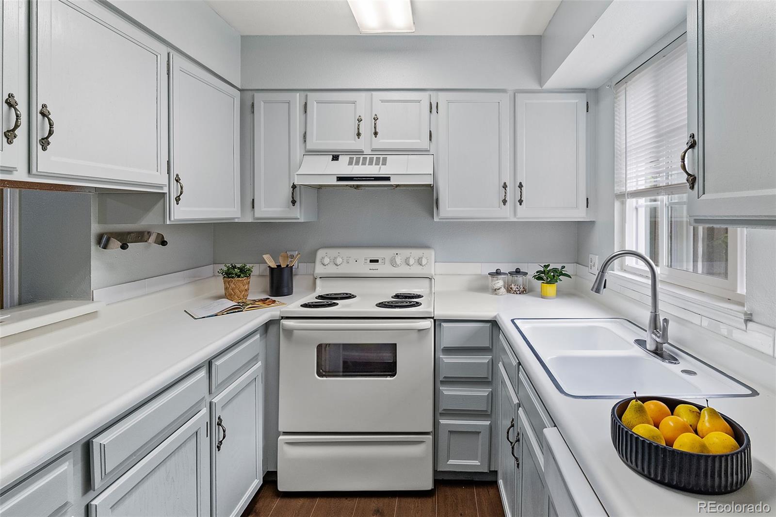 1653 S Blackhawk Way Aurora CO 80012