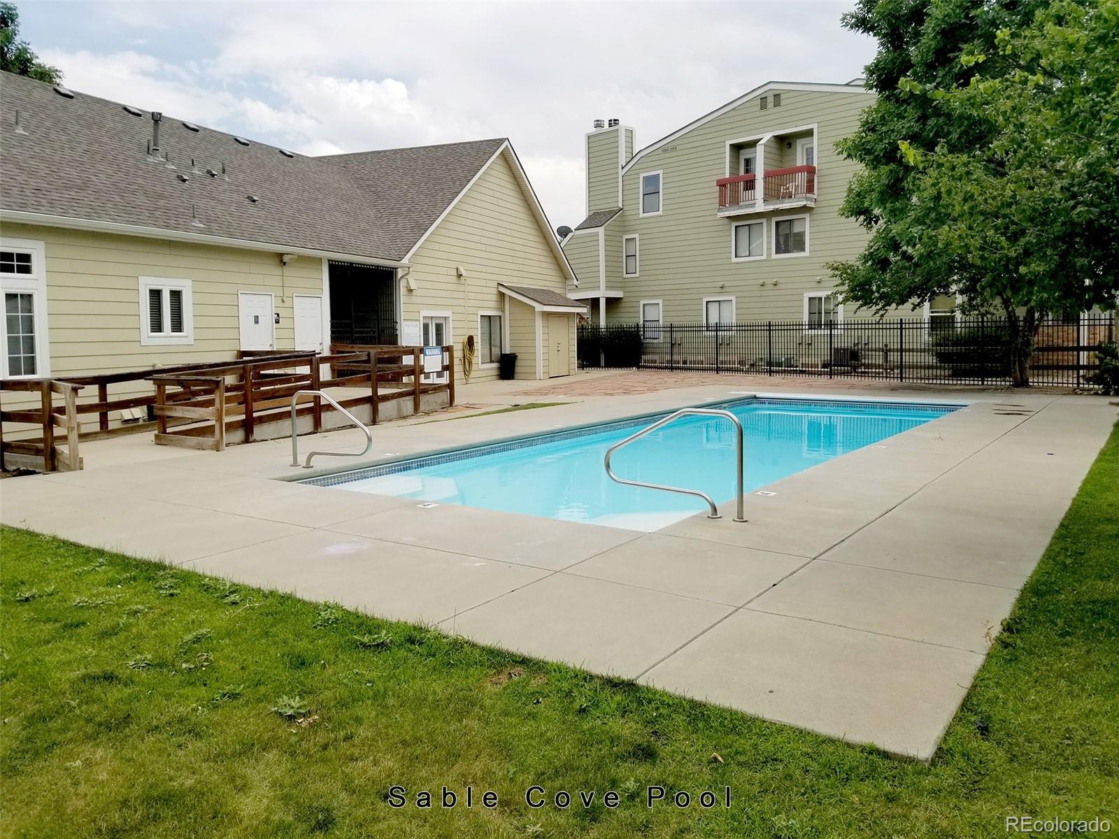 910 S Dawson Way Aurora CO 80012
