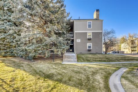 4896 S Dudley Street Littleton CO 80123