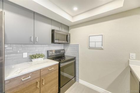 4896 S Dudley Street Littleton CO 80123