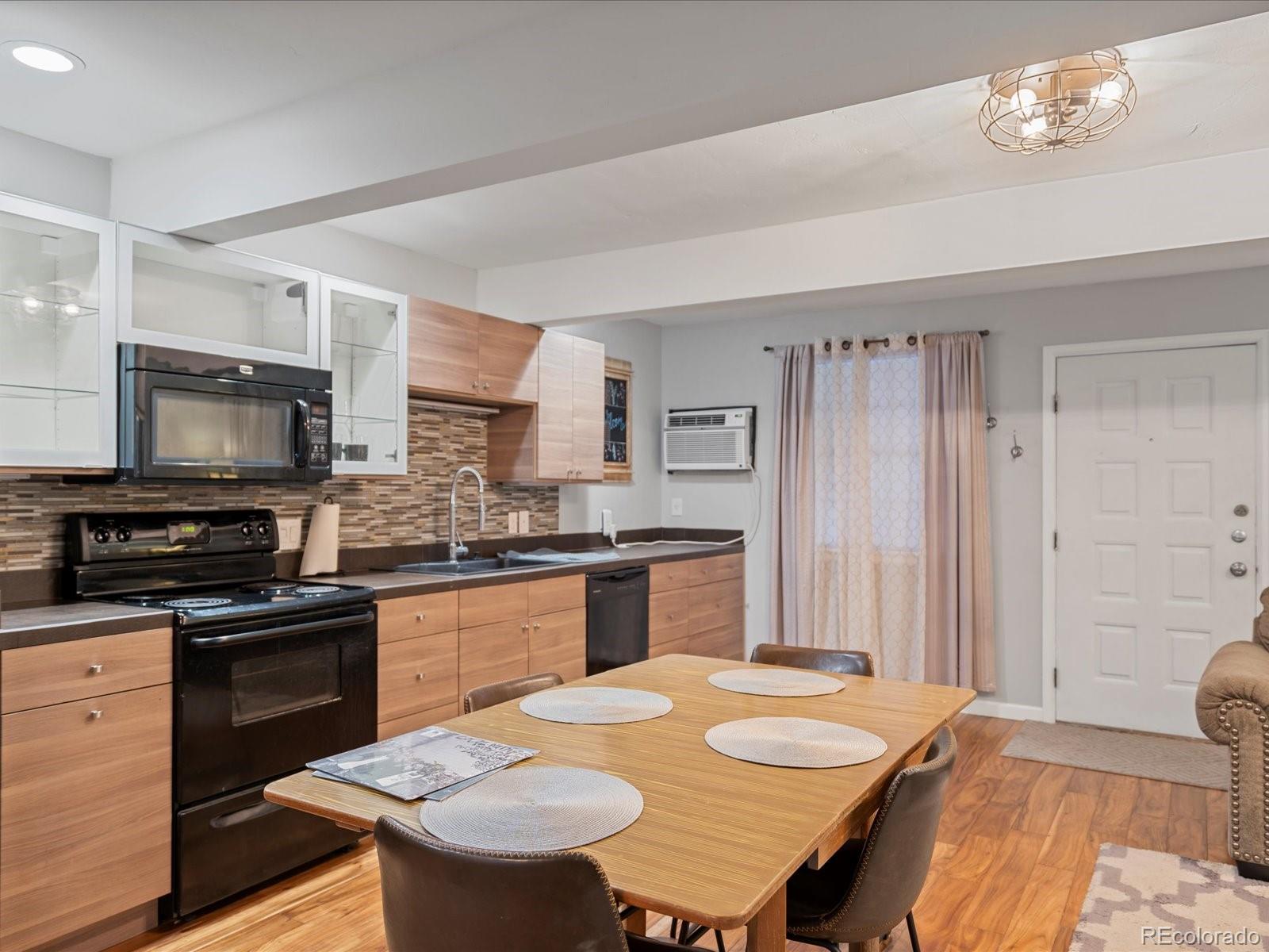 5873 S Prince Street Littleton CO 80120