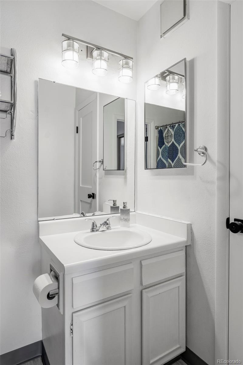 2645 S Xanadu Way Aurora CO 80014