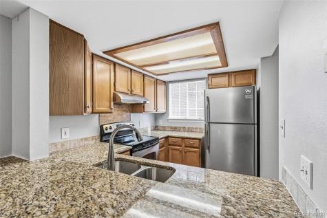 1937 S Balsam Street Lakewood CO 80227