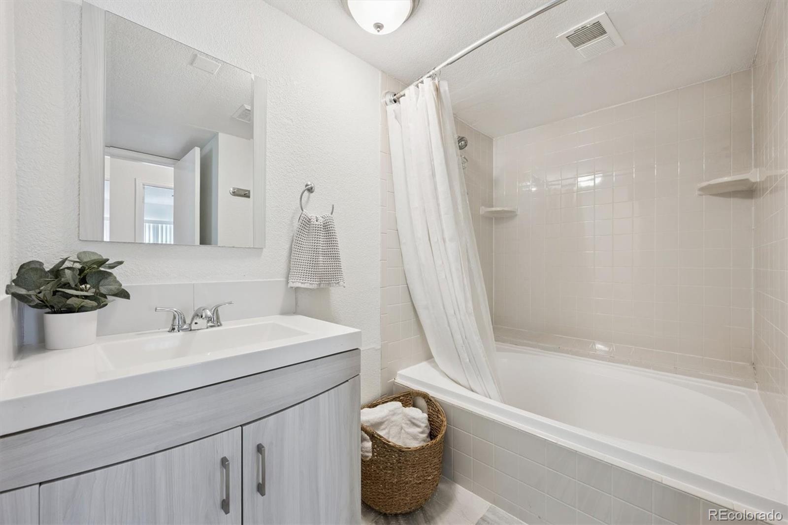 10785 W 63rd Place Arvada CO 80004