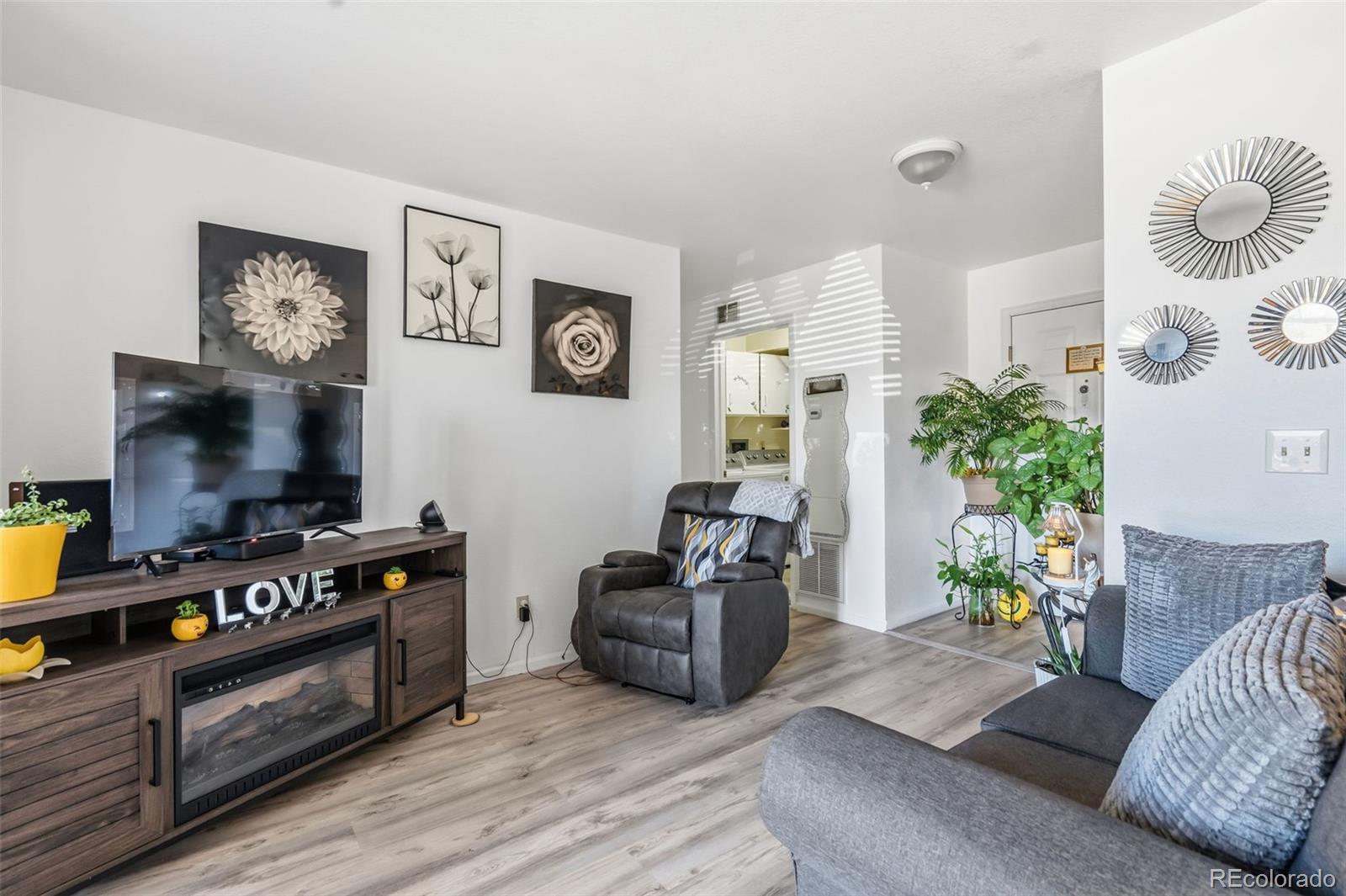 1383 W 88th Avenue Thornton CO 80260