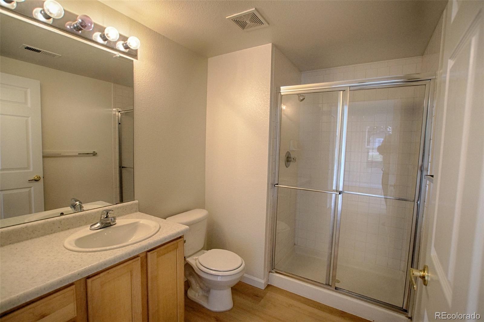 18201 E Greenwood Drive Aurora CO 80013