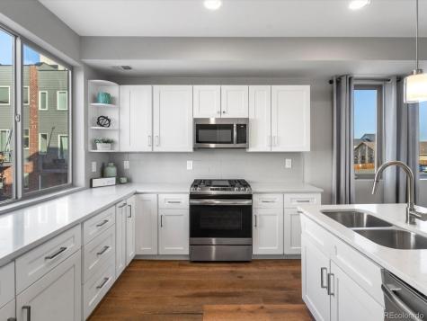 1939 Eaton Street Lakewood CO 80214