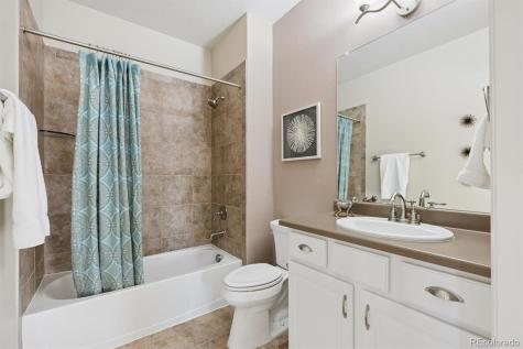 2028 S Flanders Way Aurora CO 80013