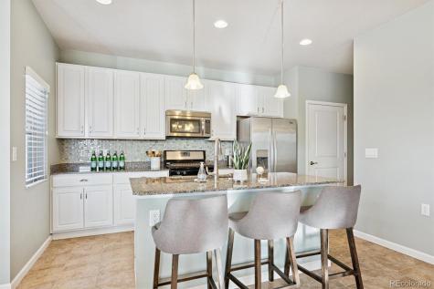 2028 S Flanders Way Aurora CO 80013