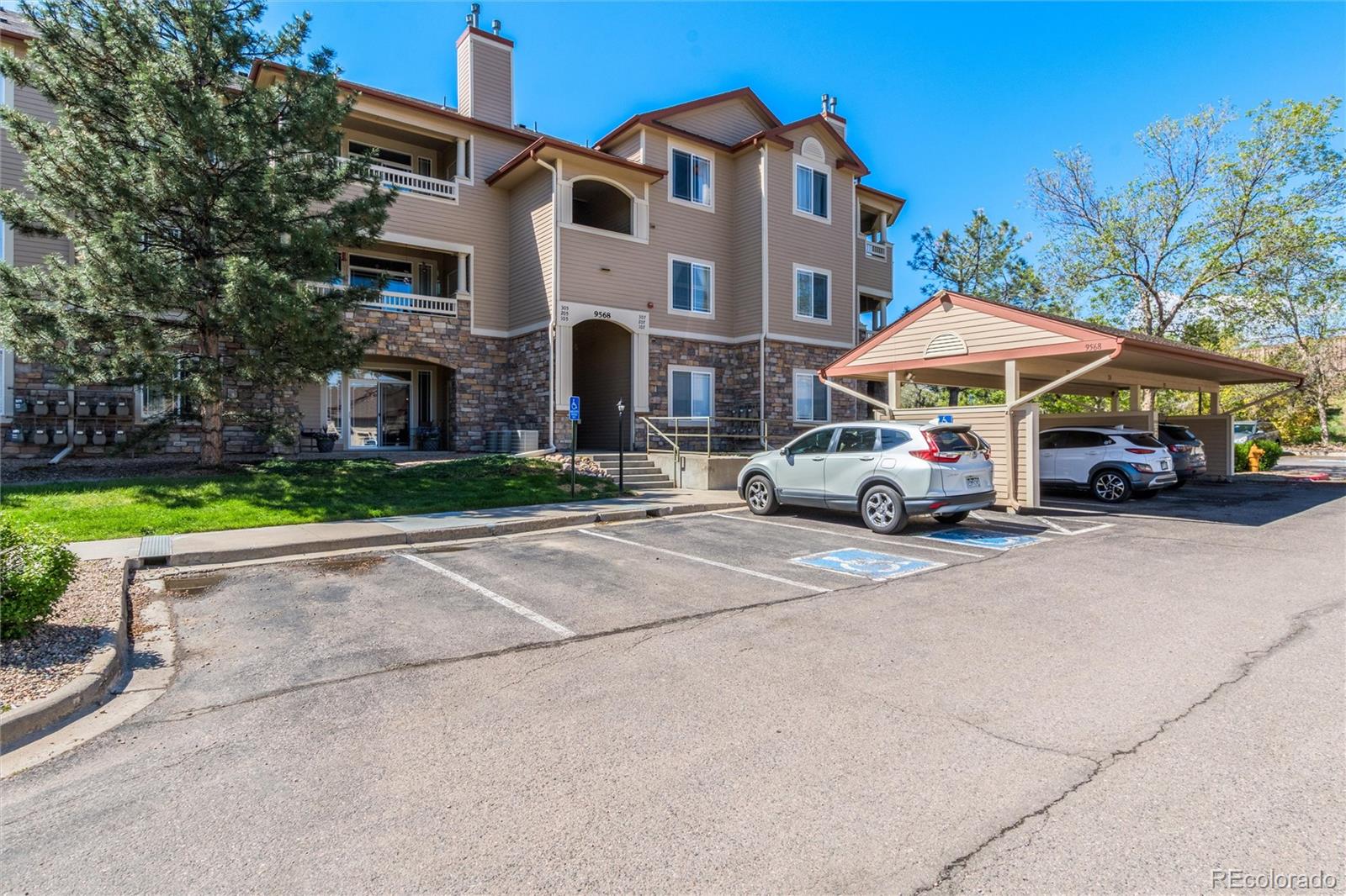 9568 W San Juan Circle Littleton CO 80128