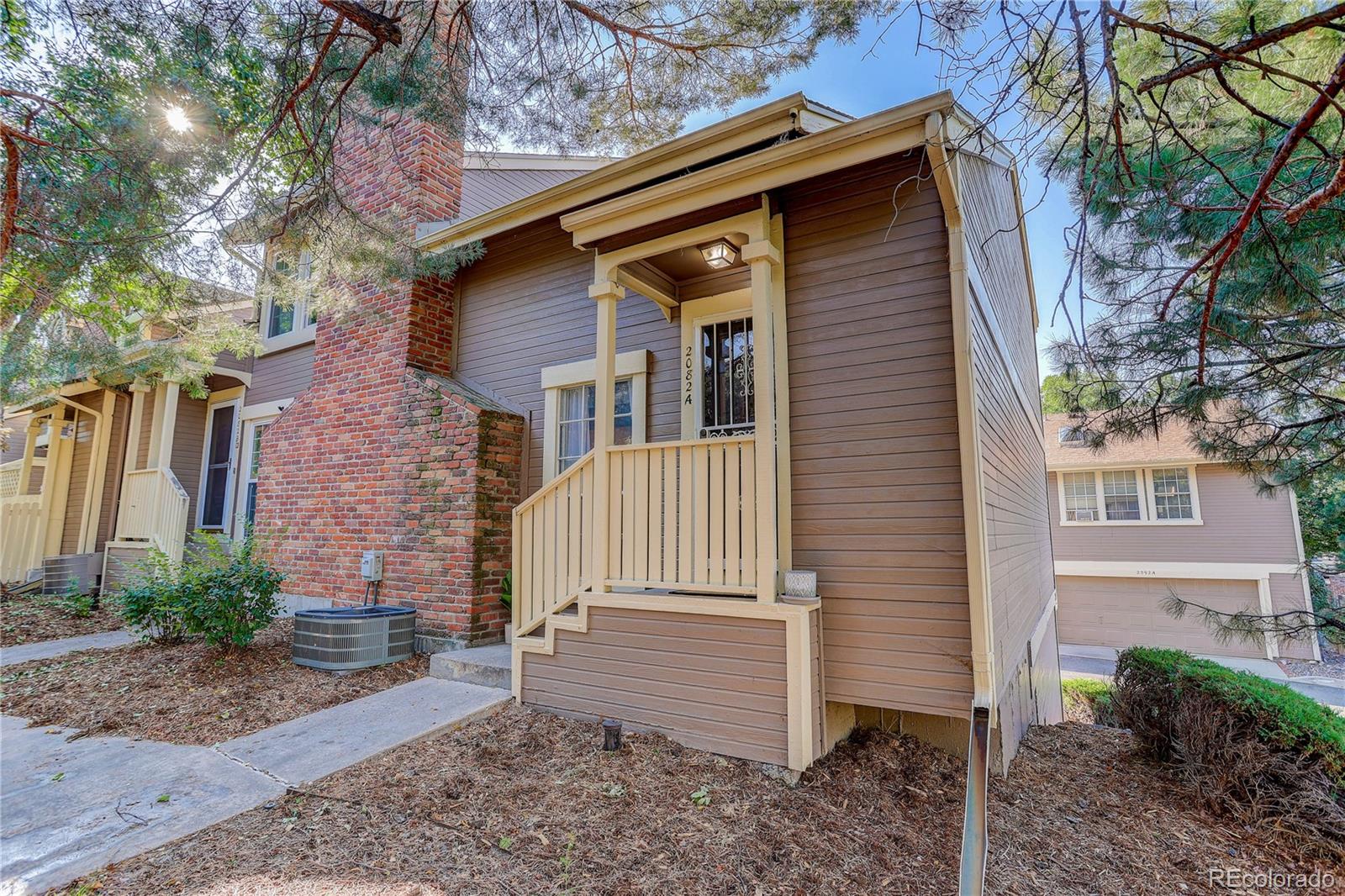 2082 S Helena Street Aurora CO 80013