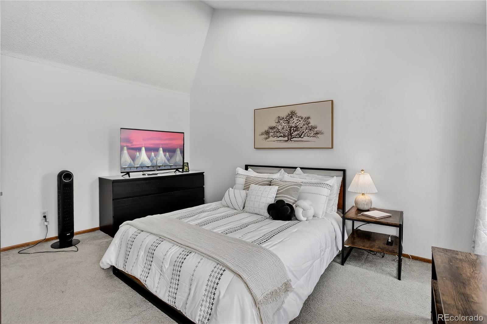 2082 S Helena Street Aurora CO 80013