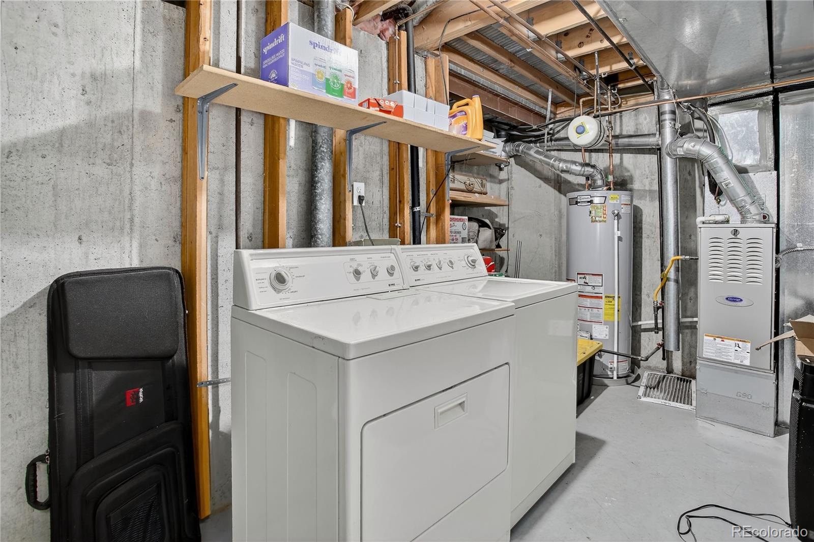 2082 S Helena Street Aurora CO 80013