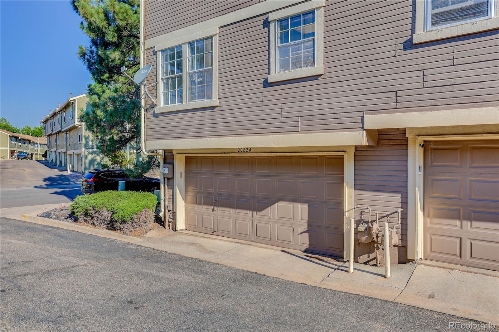 2082 S Helena Street Aurora CO 80013
