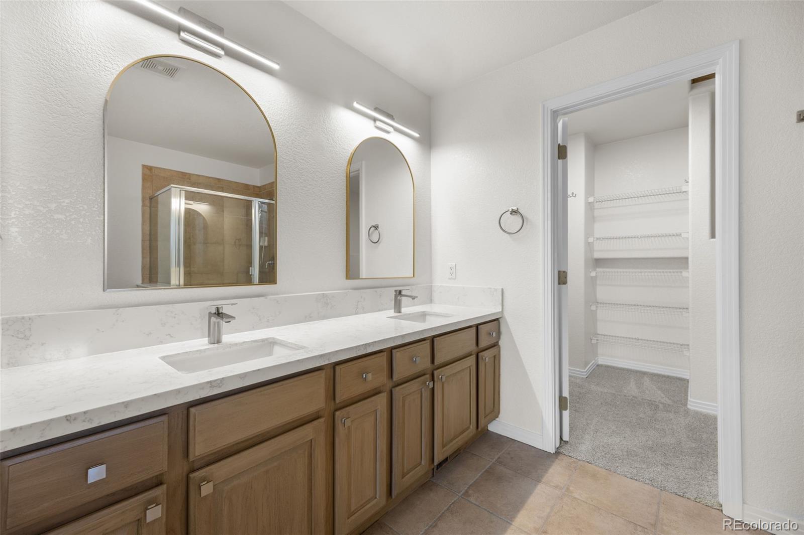 9881 E Carolina Place Aurora CO 80247