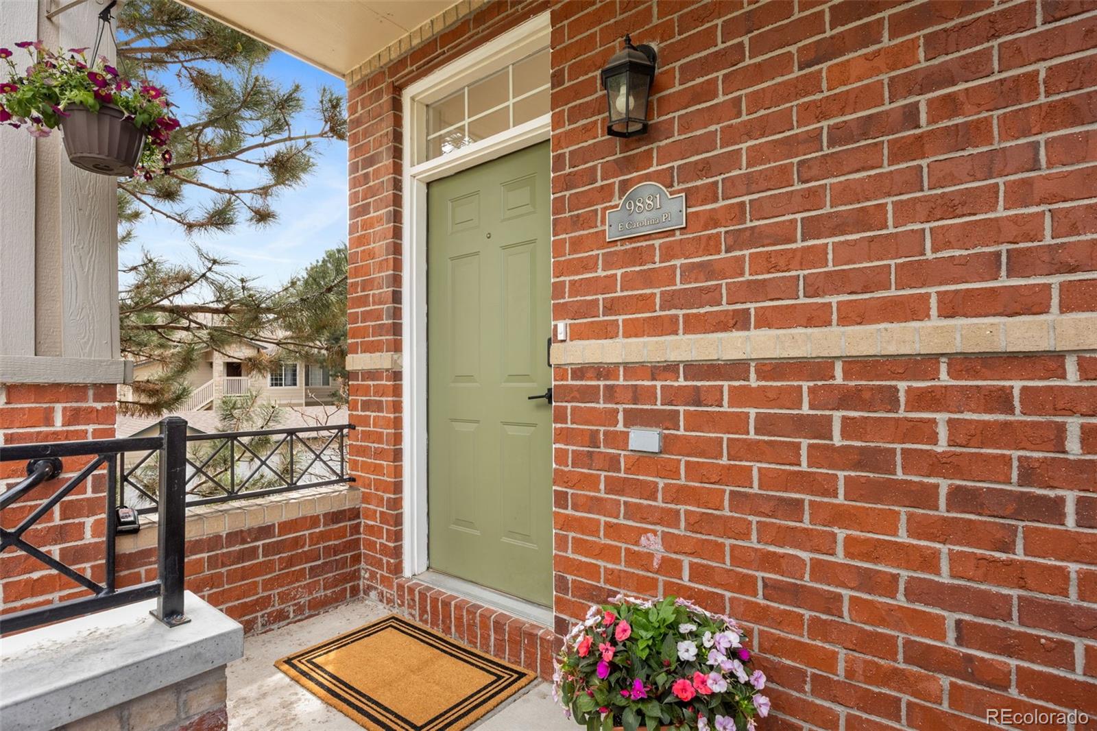 9881 E Carolina Place Aurora CO 80247
