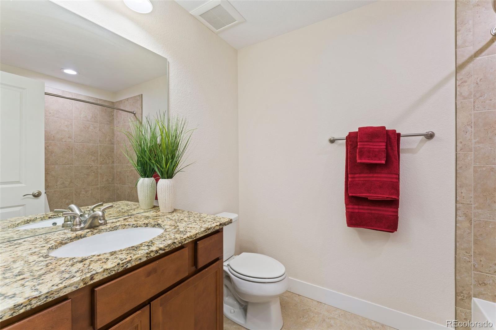 671 Robert Street Longmont CO 80503