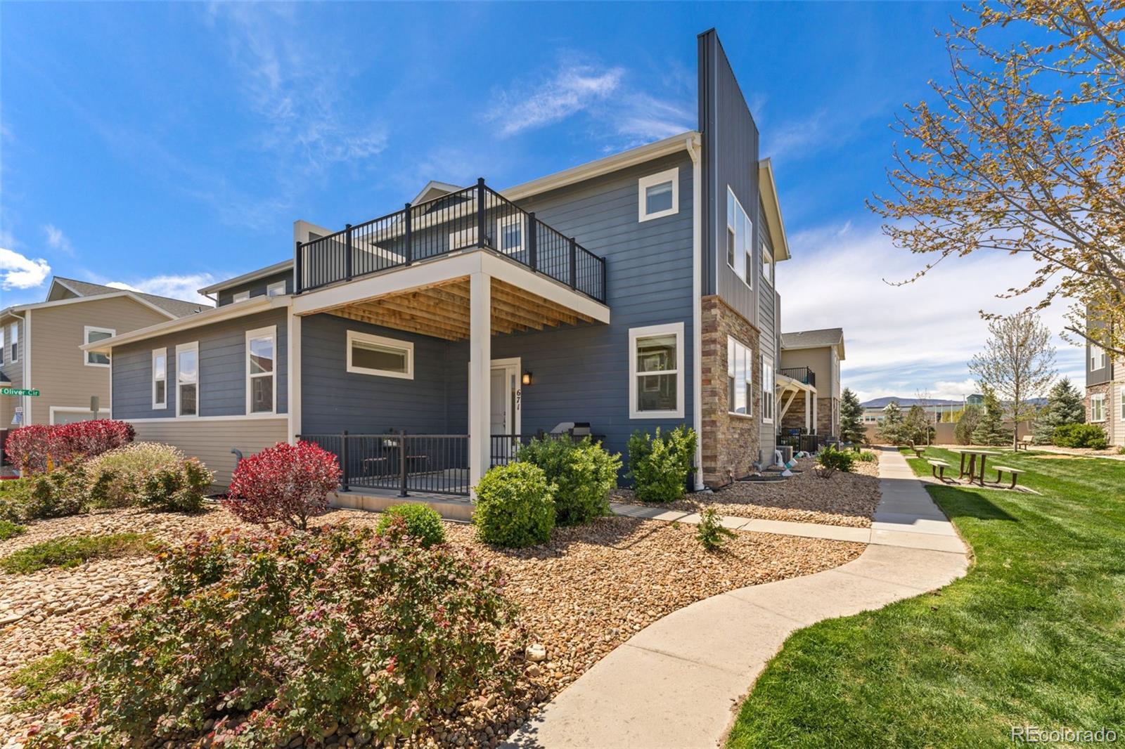 671 Robert Street Longmont CO 80503