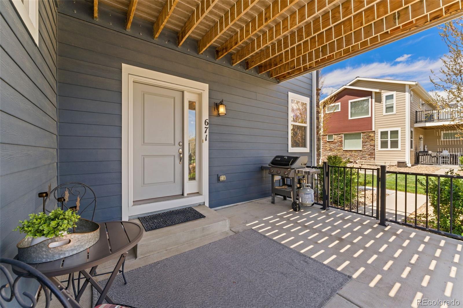 671 Robert Street Longmont CO 80503
