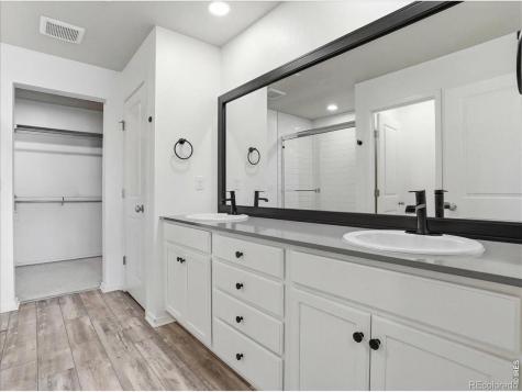 6717 4th Street Road Greeley CO 80634