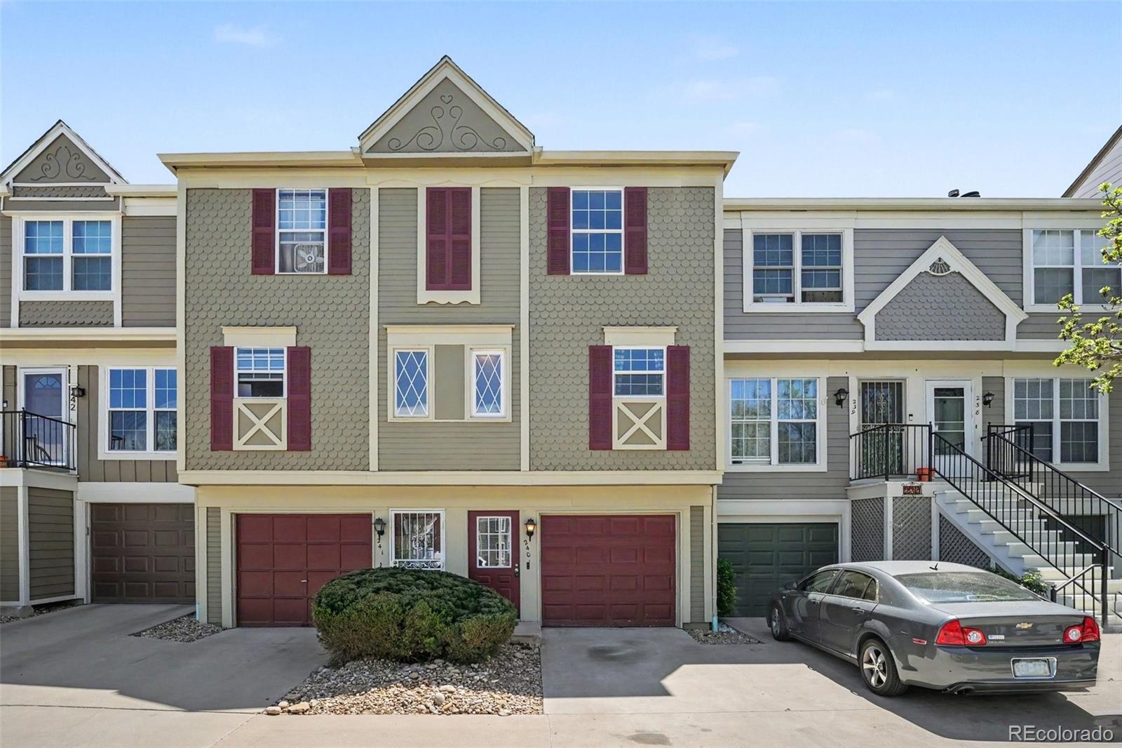 1811 S Quebec Way Denver CO 80231