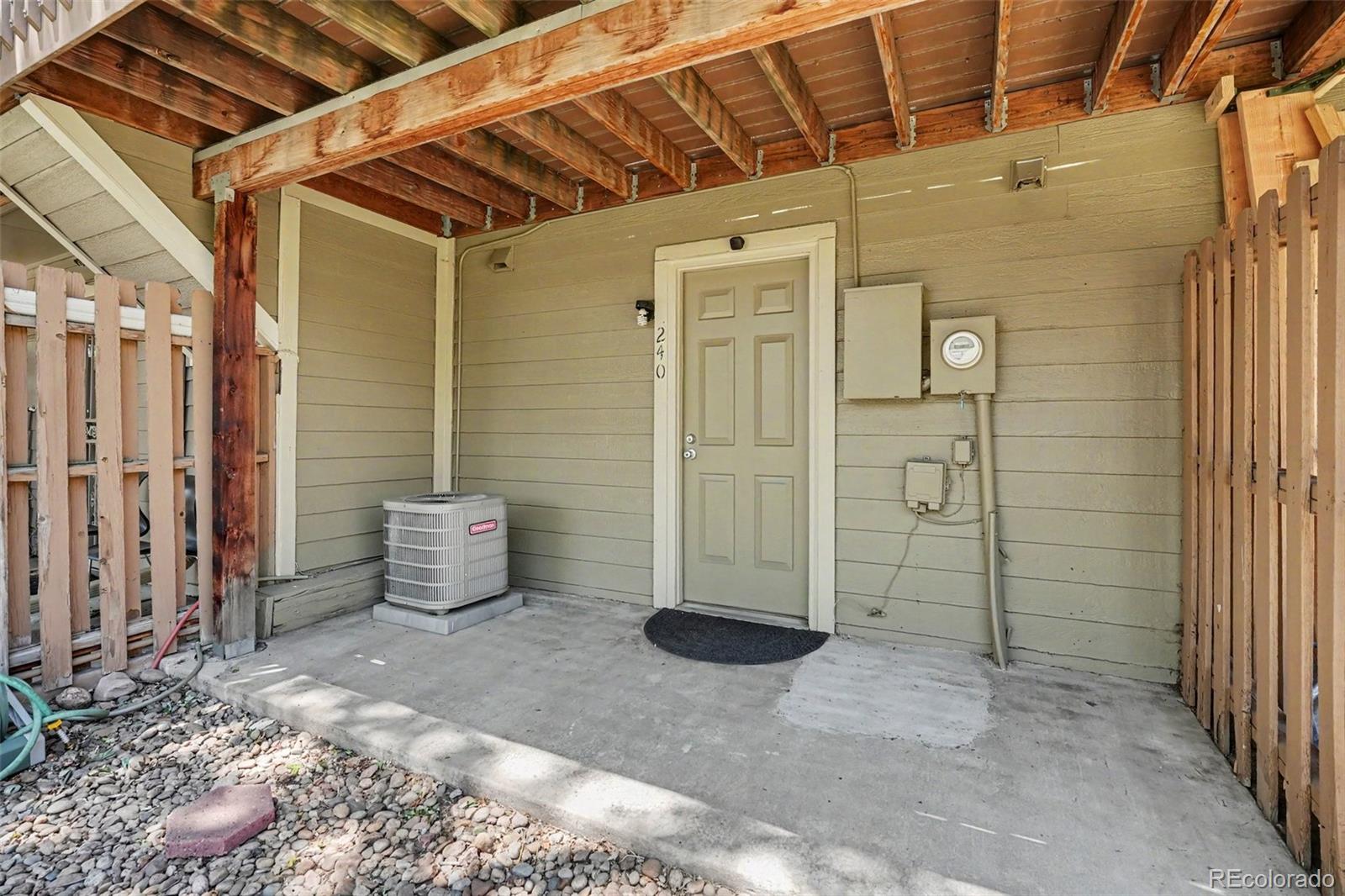 1811 S Quebec Way Denver CO 80231