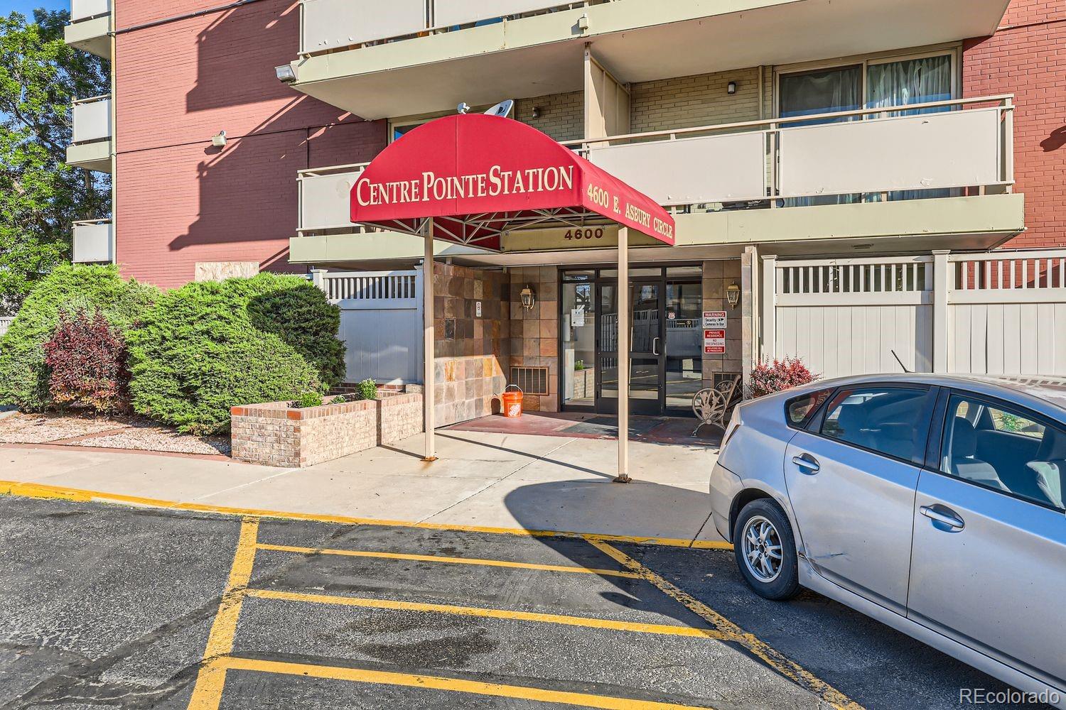 Denver CO, 4600 E Asbury Circle, Unit 104