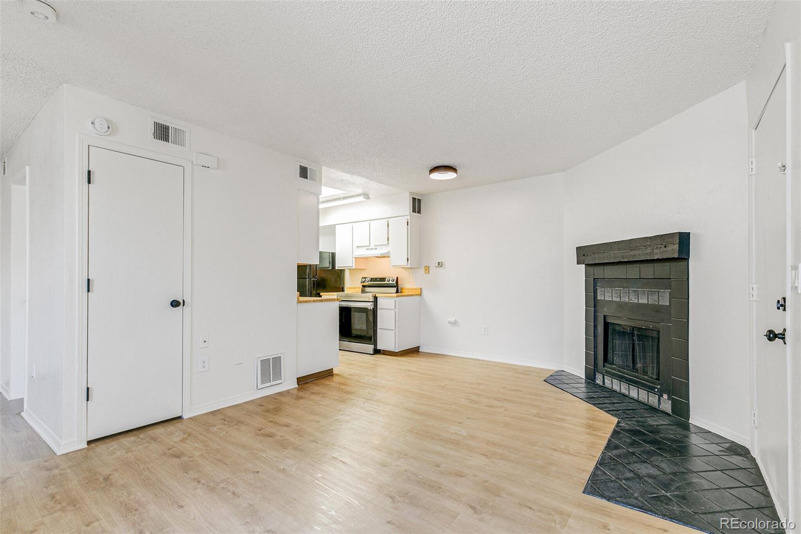 1820 Newland Court Lakewood CO 80214