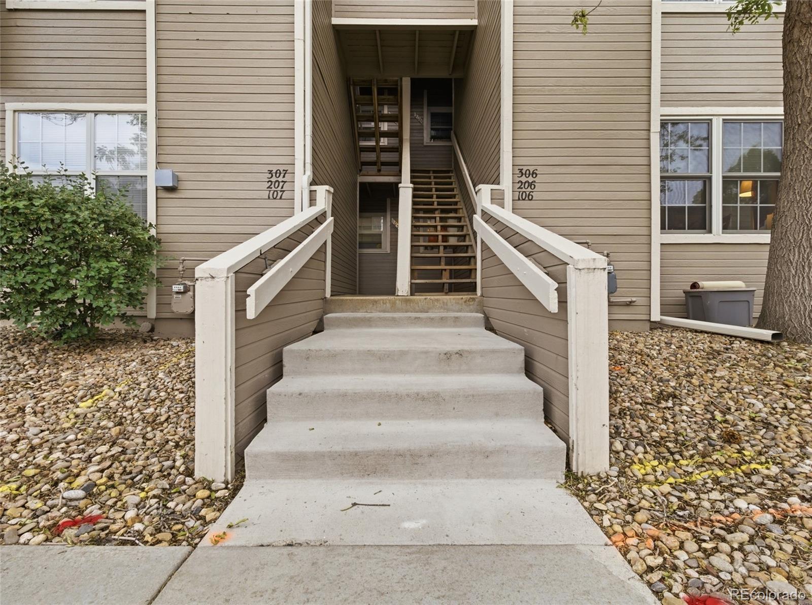 5705 W Atlantic Place Lakewood CO 80227